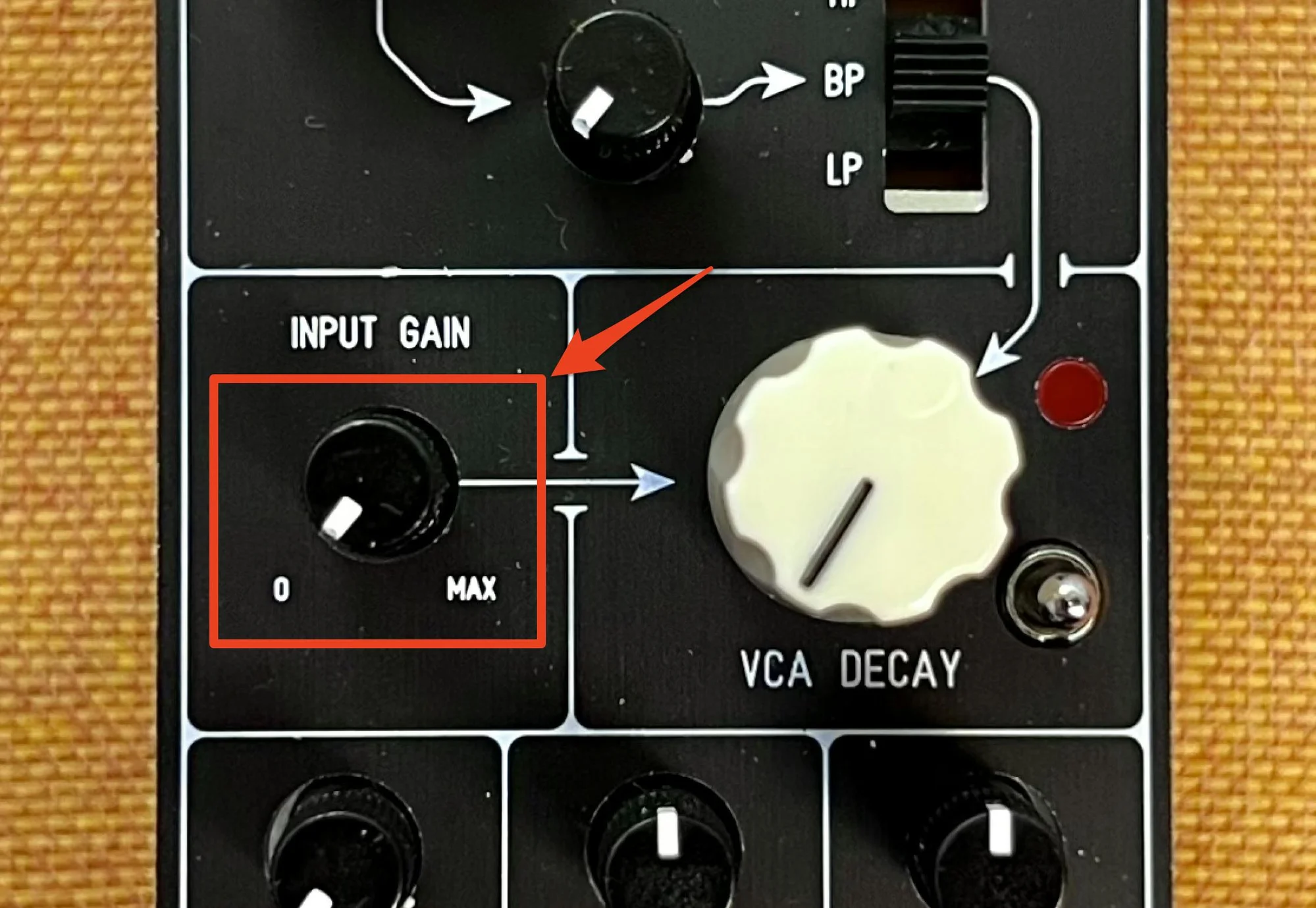 写真:Input Gainノブ