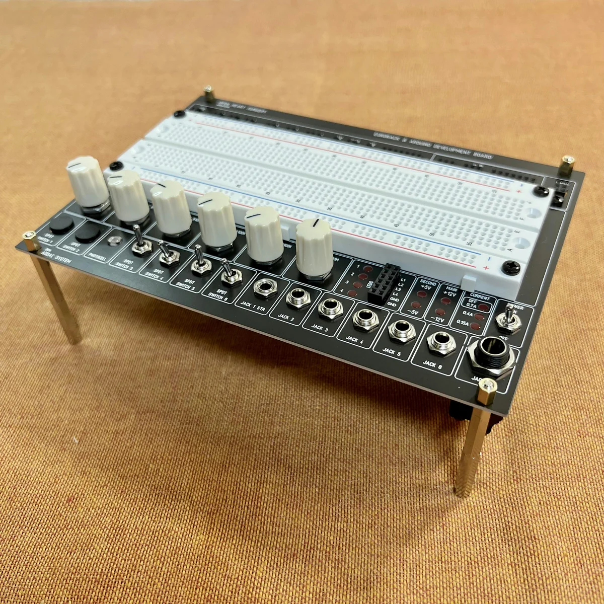 写真:スタンドを付けた状態（表）