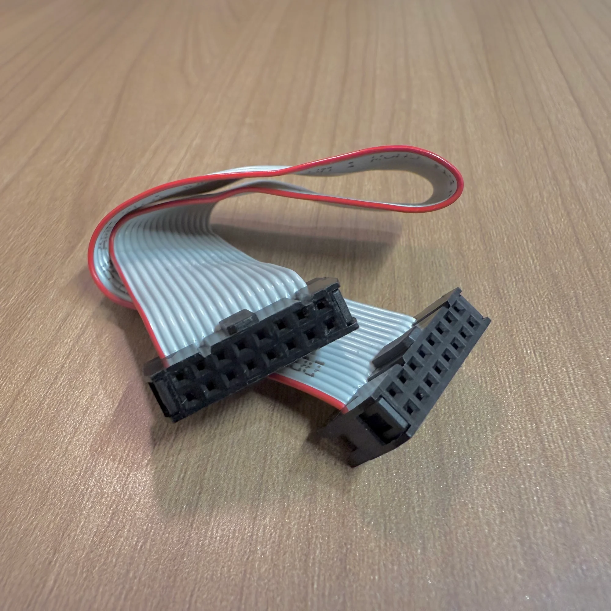 Photo: Ribbon cable 2