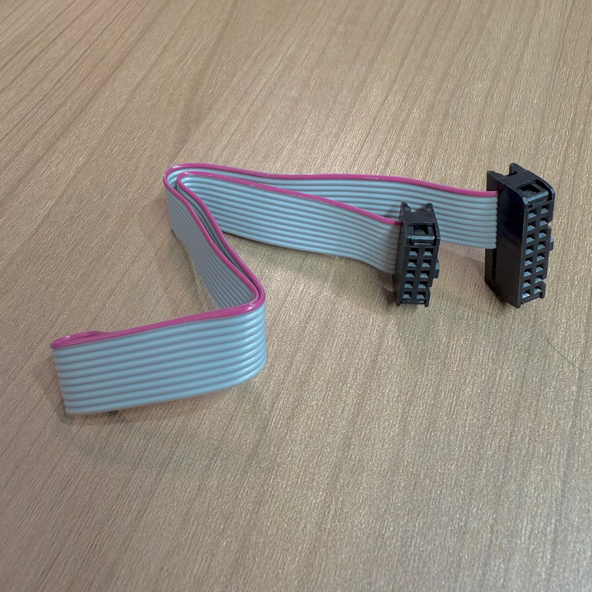 Photo: Ribbon cable 1