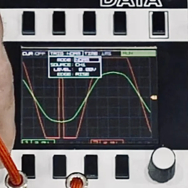 入力シグナルが歪んでいる例1:サイン波