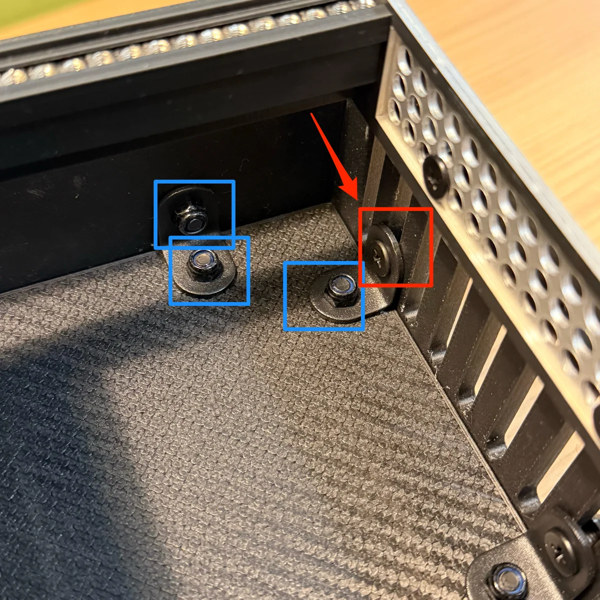 パネル固定方法の写真