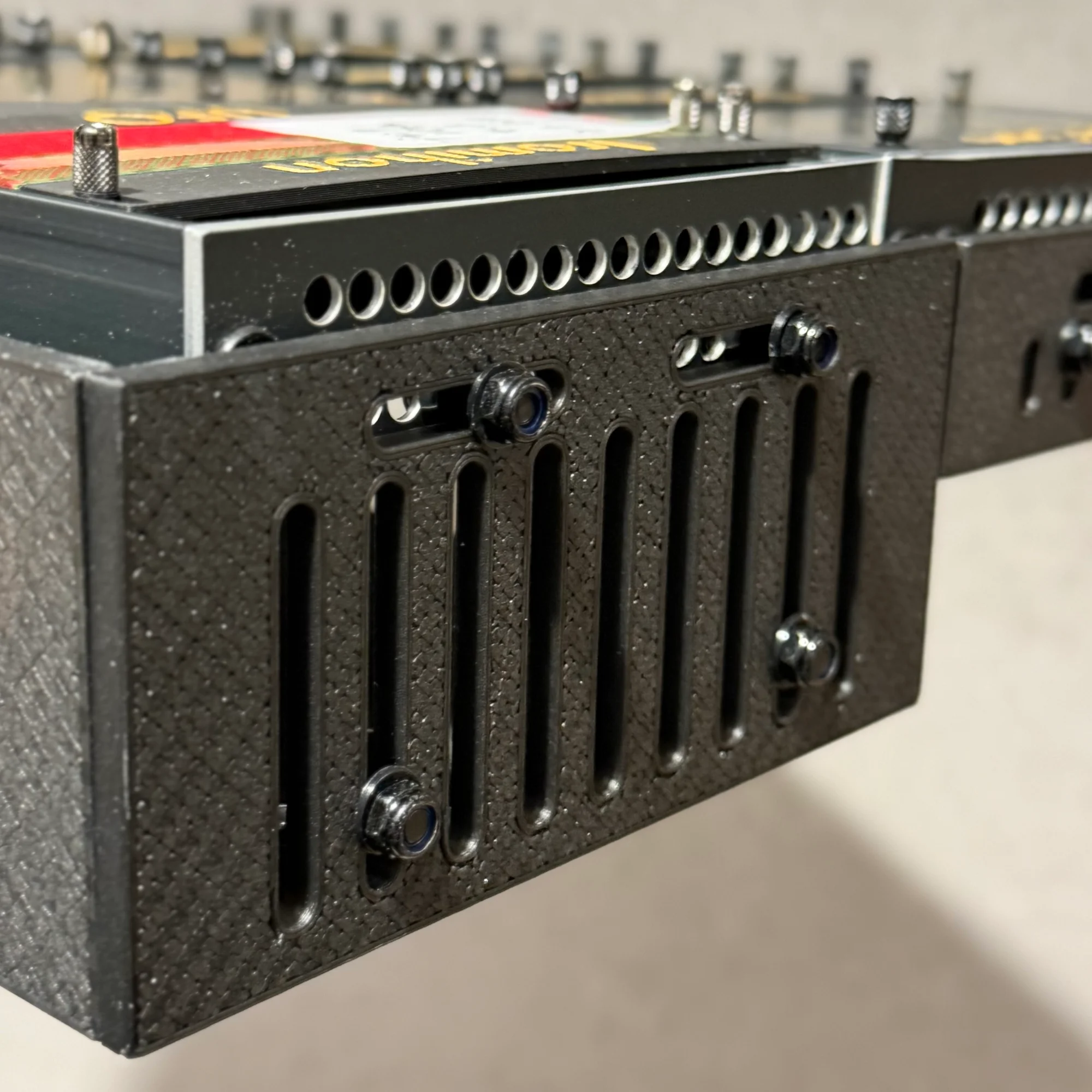 サイドパネルの写真1