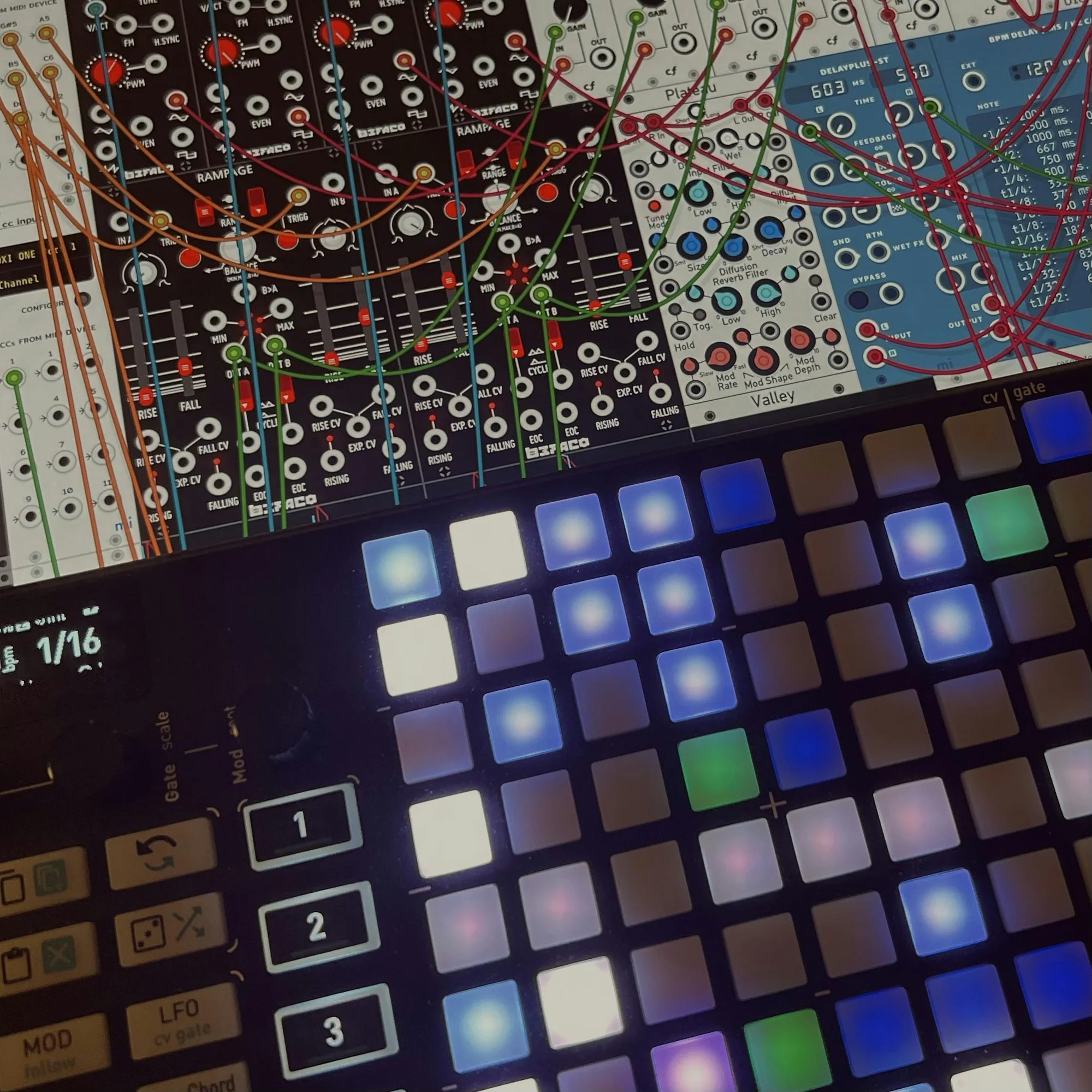 Notes001: Webサイト作りました