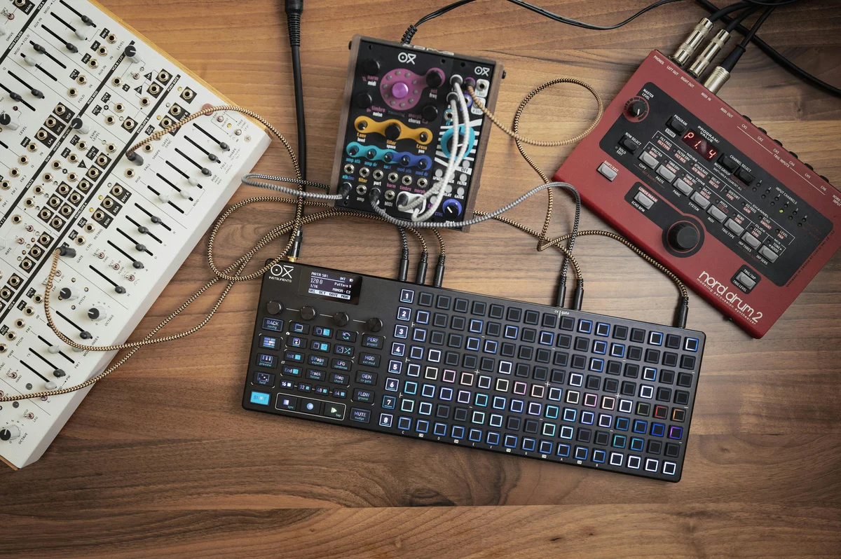 OXI Instruments OXI ONE BLACK モジュラーシンセ OXI Instruments OXI One MkII - Black – Nightlife Electronics