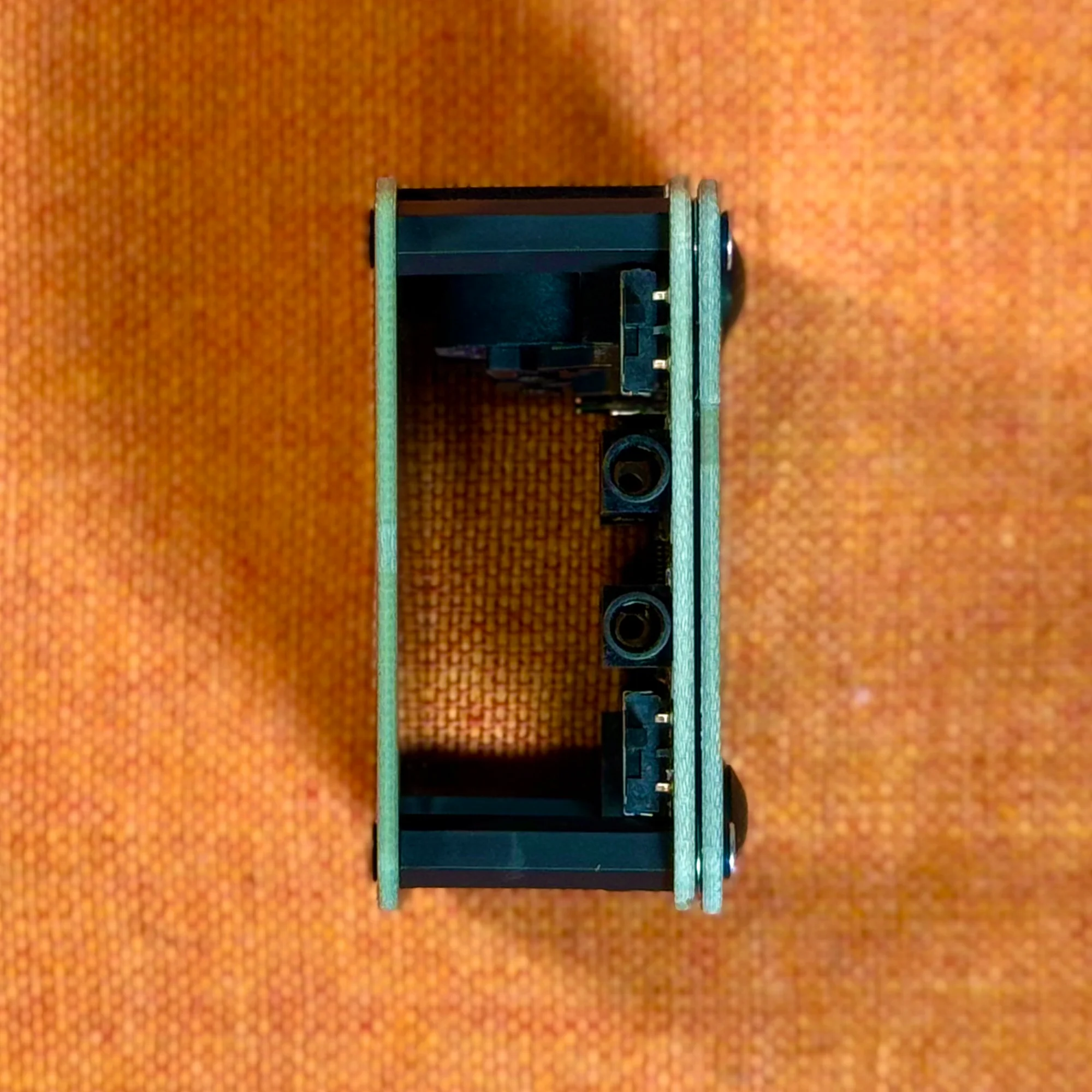 OXI Split V2 斜めアングル