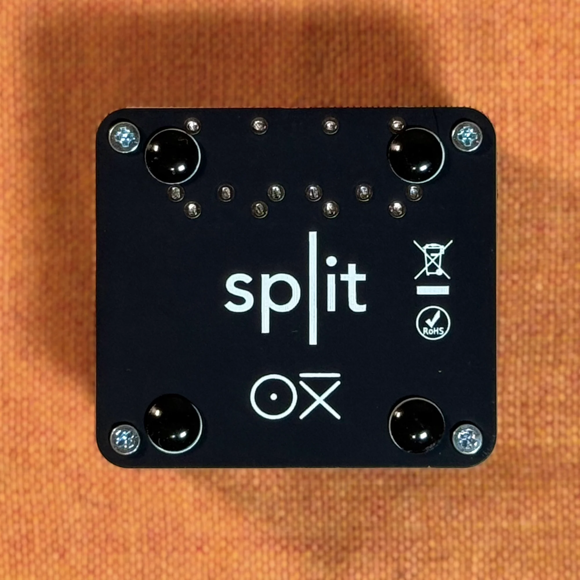 OXI Split V2 背面