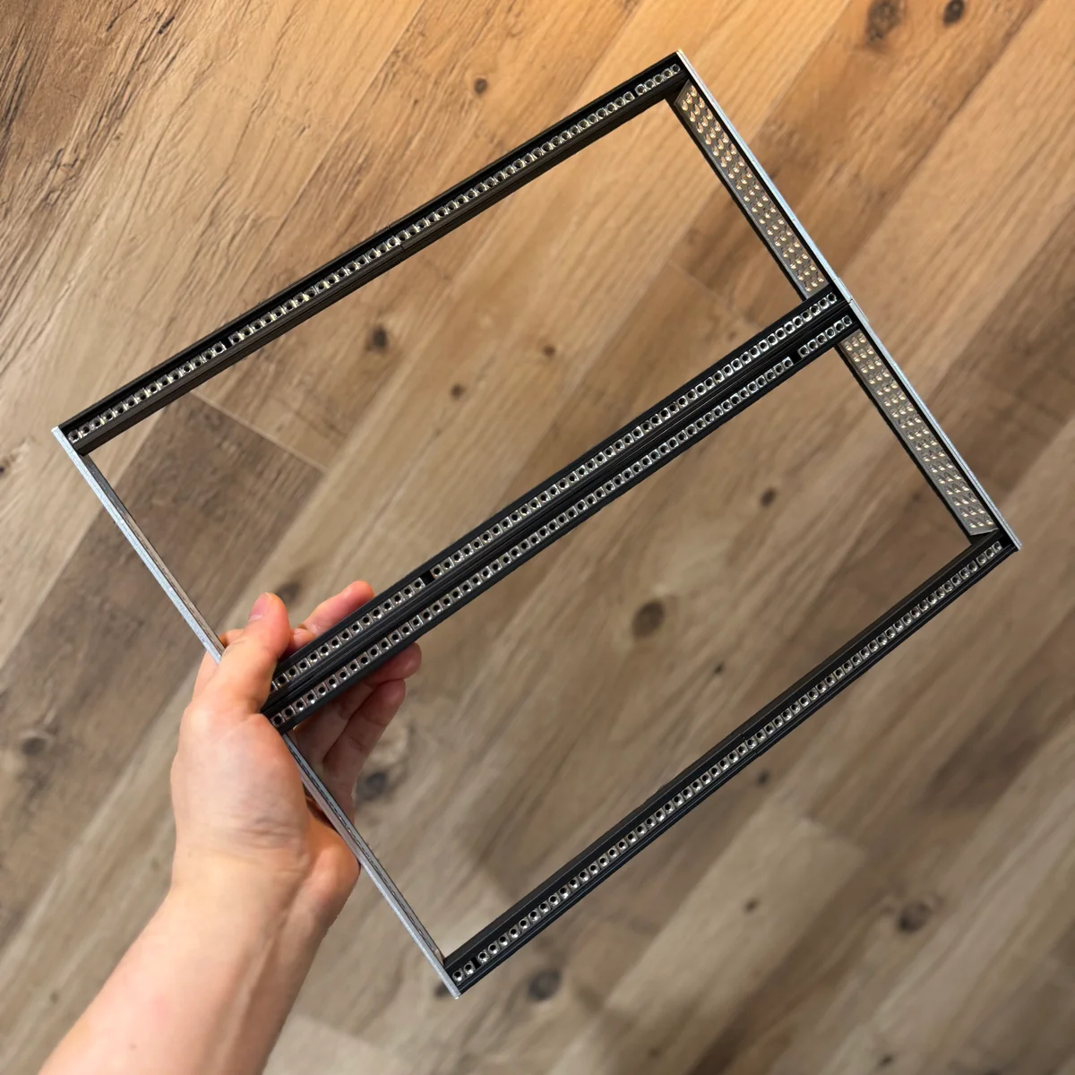 レールフレームの写真