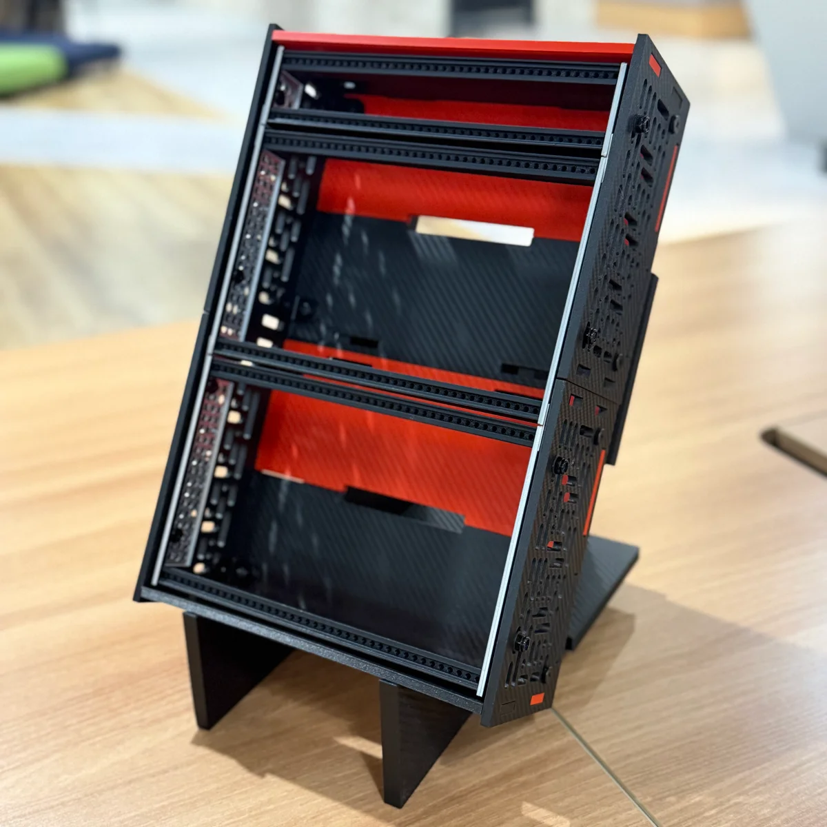 zudo-stand-40x2 斜めからの写真