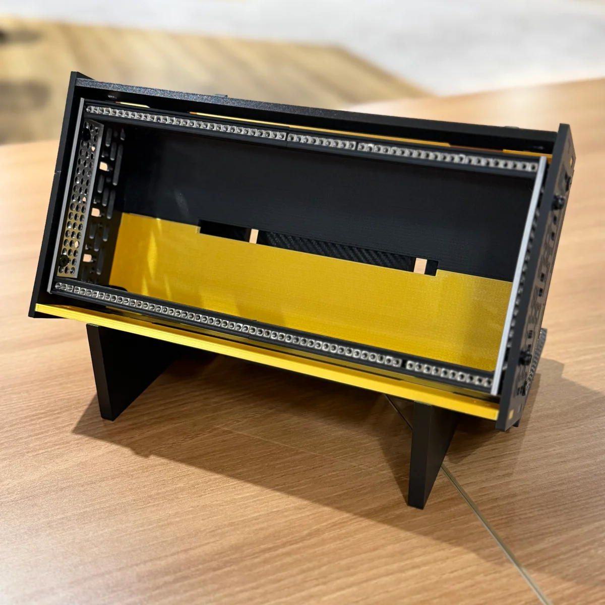 zudo-stand-60 斜めからの写真